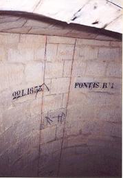 Détail des inscriptions de l'escalier de Cristal [IGC, 1853, sous une cloche de fontis remblayée)