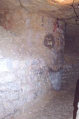hagues et bourrages en bordure de l'abri