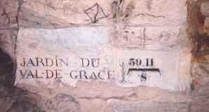 plaque sous le Jardin du Val-de-Grâce